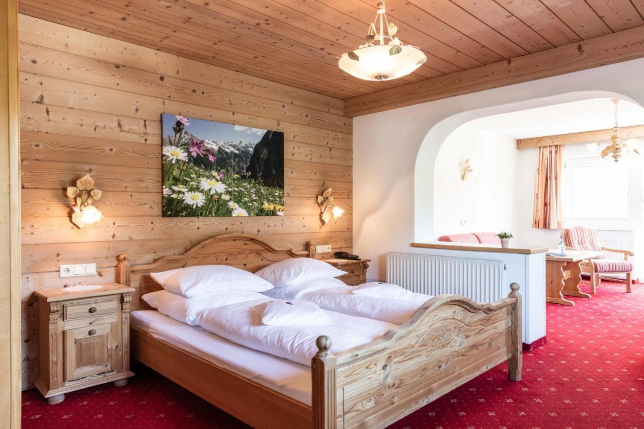 Hotel Rotlechhof Berwang Exterior photo